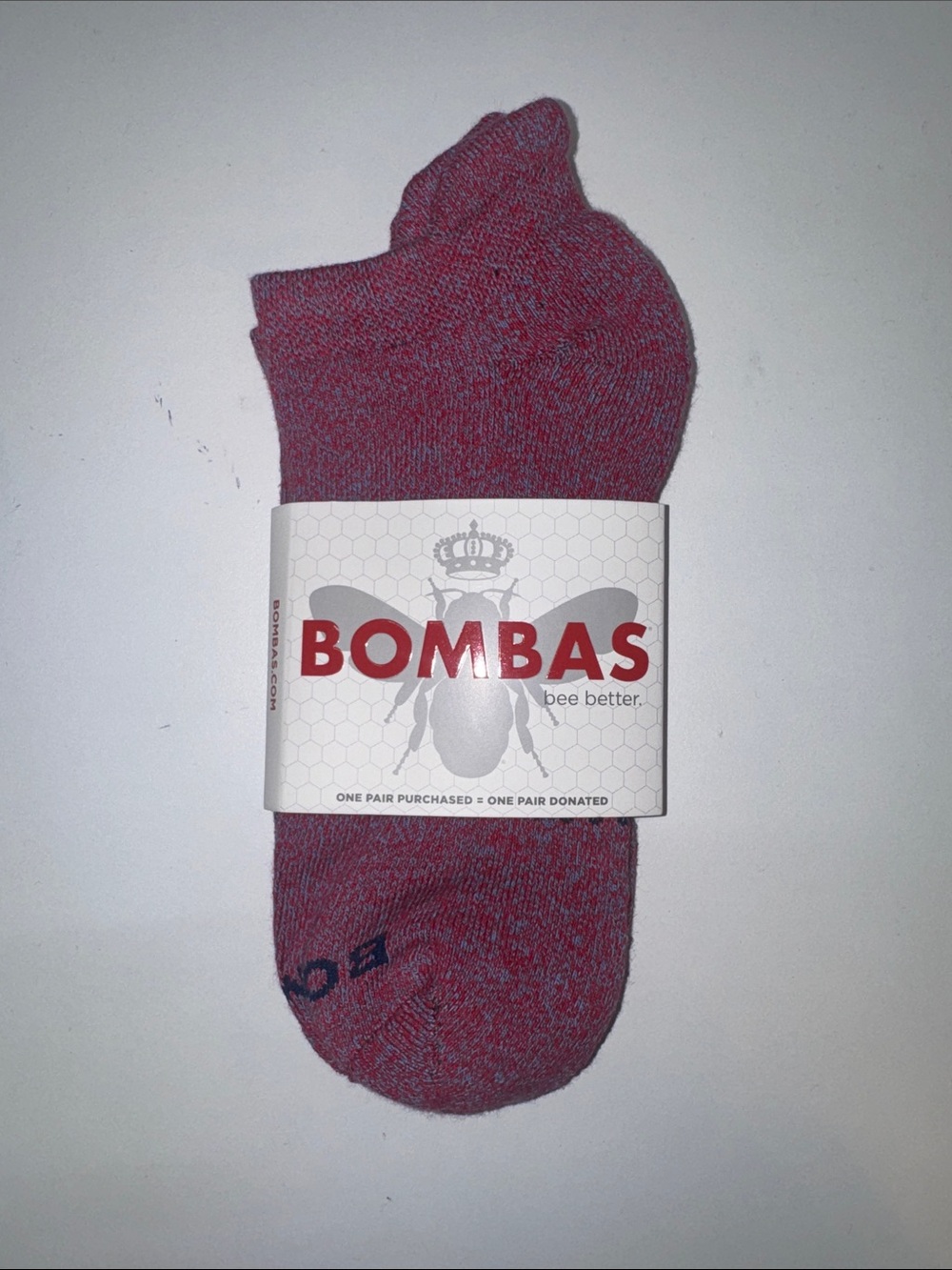 Bombas Women's low cut Sock in Heathered Red